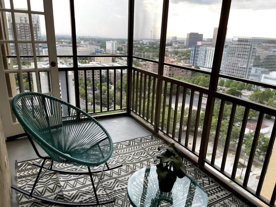 Home Away From Home Condo Downtown Atl 16Th Floor Атланта Екстер'єр фото